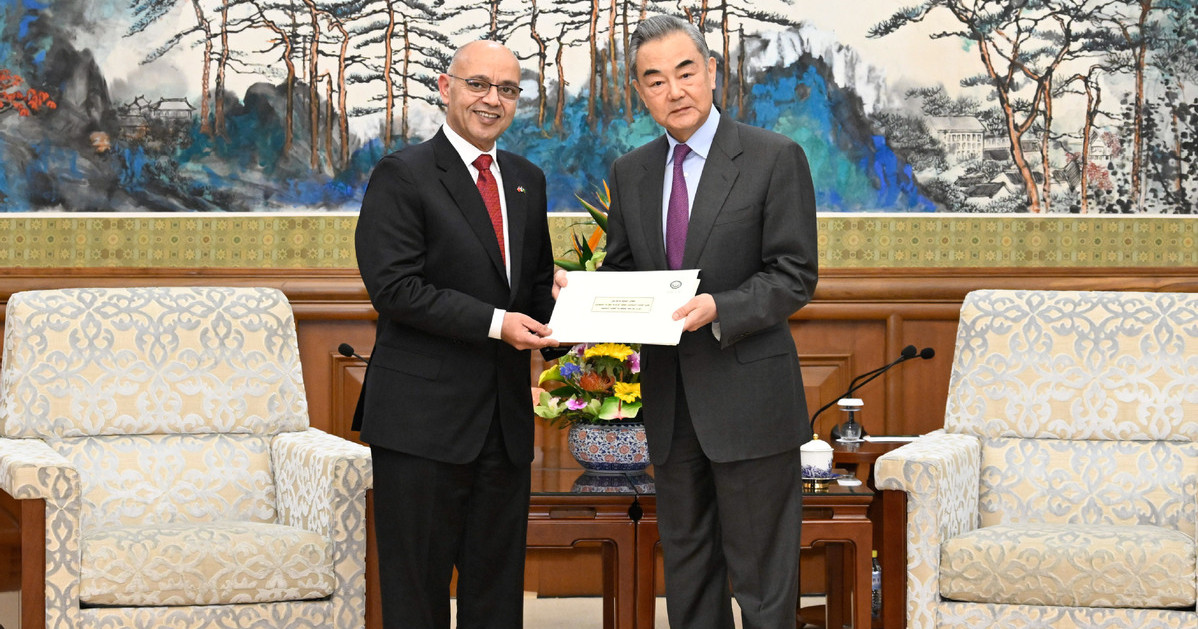 China in Arab League aa eku gulhun badhahi kuranee: China Foreign Minister