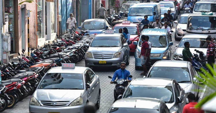 Eid dhuwahu haveeri 16:00-18:00 malega vehicle dhuhvun mana!