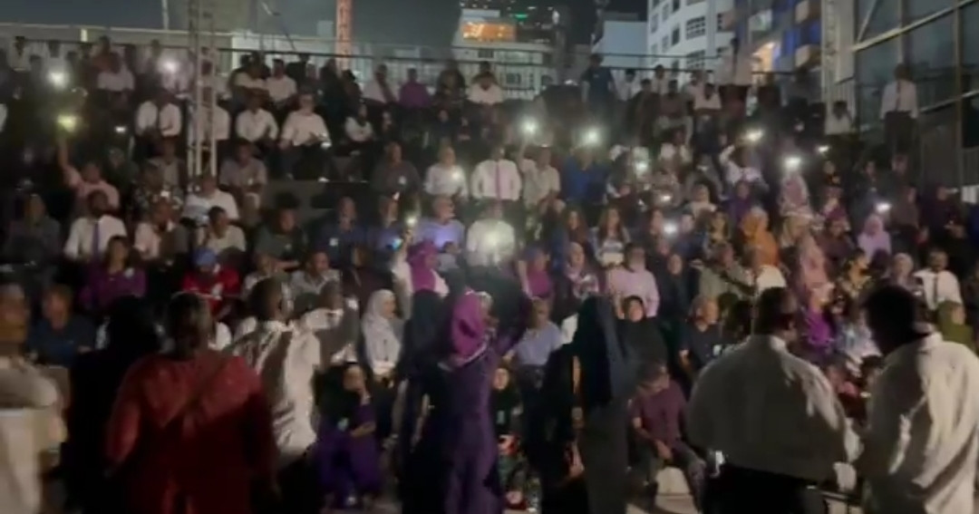 Gaanoonee hamathakuge mathin hingaa siyaasee evvess harakaathakah mi sarukaarakun huraheh naalhaanan.