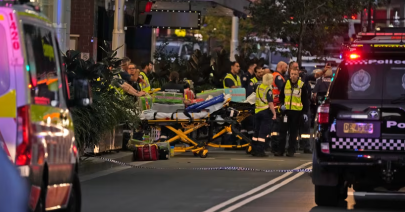 Australia mall ehgai 6 meehun gayah valhi jahaa maraalaifi!
