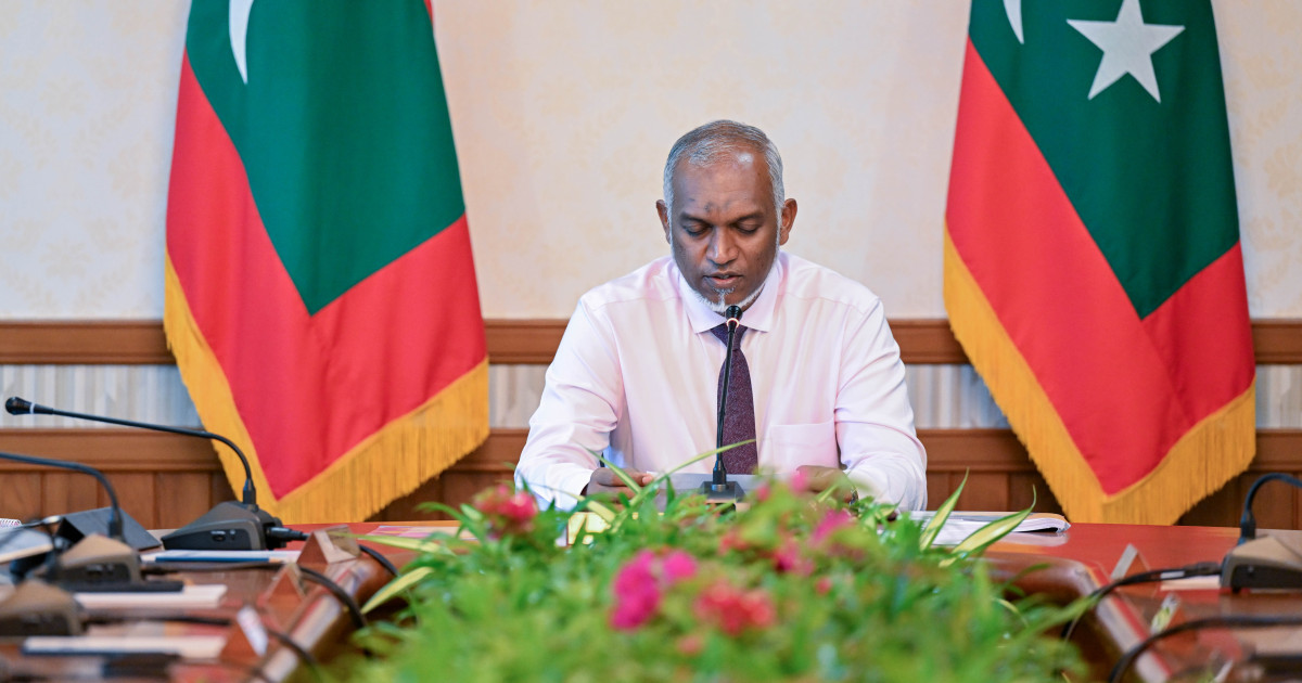 Dhivehi gaumihyyathah hidhumaiy kurumuge enme mathiveri sharaf al marhoom Hussain salaahuhdheen ge handhaanah