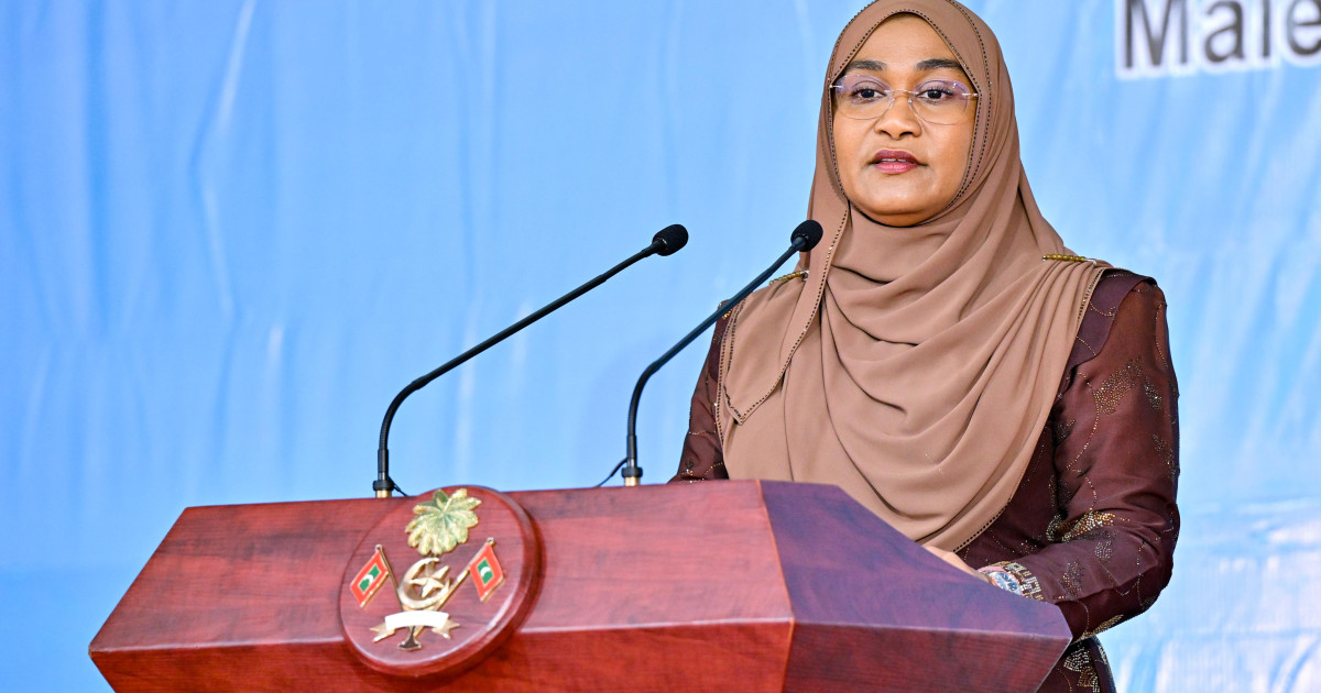 Teacher in school gai Heydha kuraa vaguthu madukuran jehey: fastady