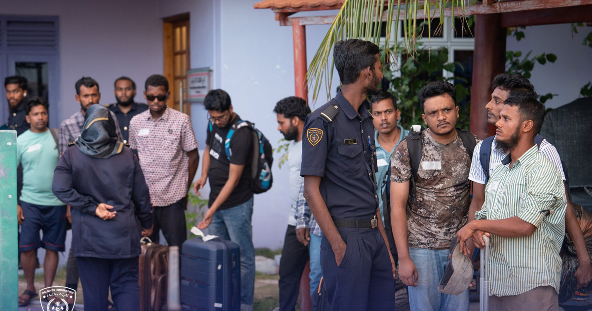 Guraidhoo gai gavaaidhaa hilaafah ulhemundhiya 39 bidheysee aku immigration ge begumuge dhashah