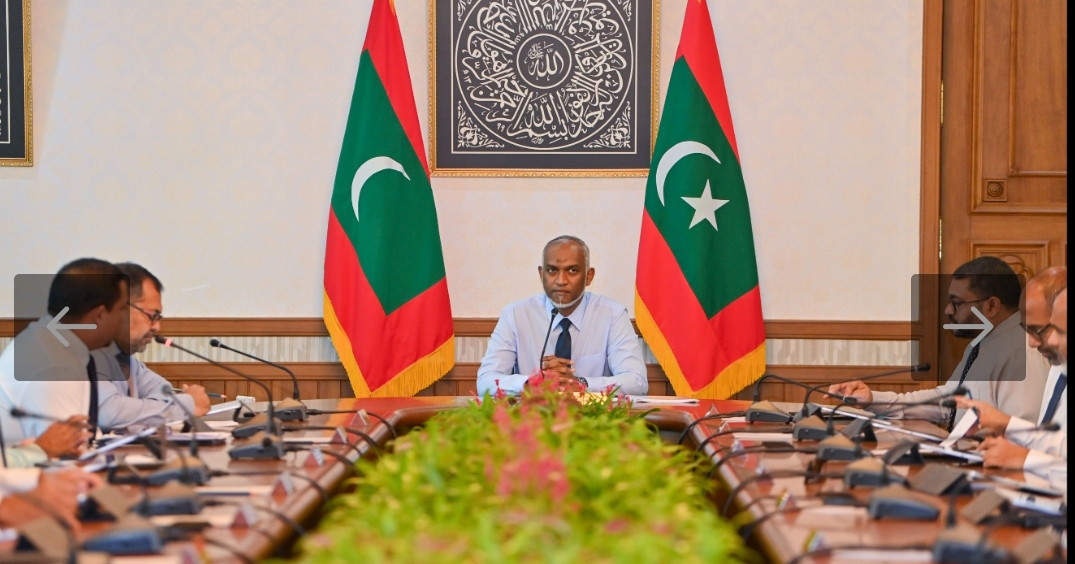 Hashigandu haamakohgen kuraa masahkathakun reethi nameh adhi kaamiyaabeh ves nulibeyne: raees