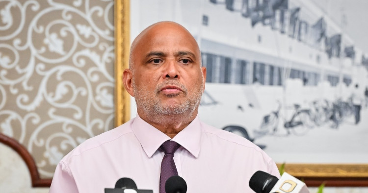 Aharu nimen vaairah 4000 flat thah havaalukuranee