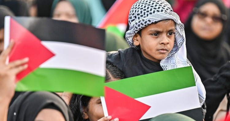 Israel passport Anna February mahu faaskuranee