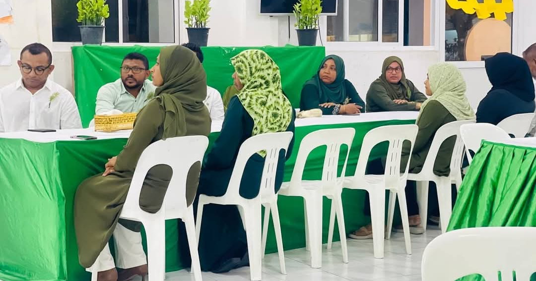 Bidheysee teacherun angubodukoh tuition dheythere gahdhoo council in inzaaru dheefi
