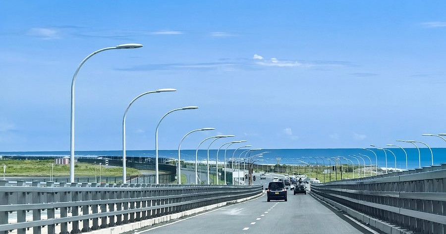 Bridge mathee hingi accident ehgai meehaku maruvejje